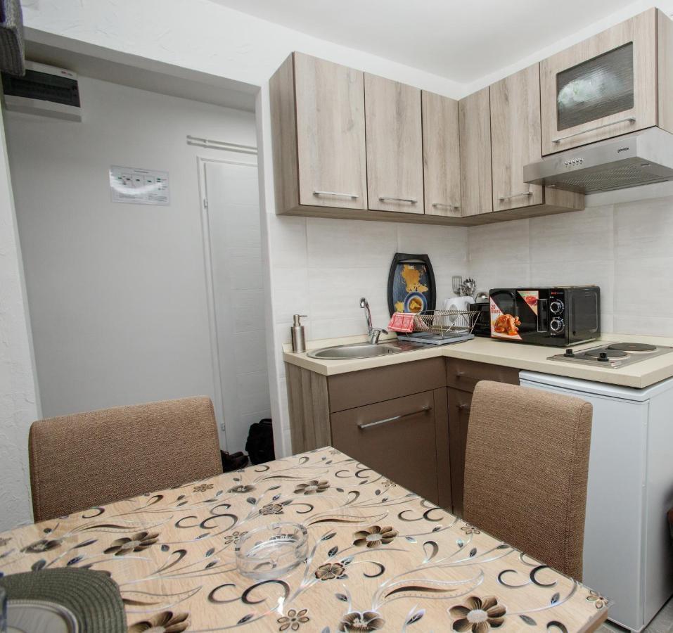 7 Days Premium Apartment Subotica Exterior photo