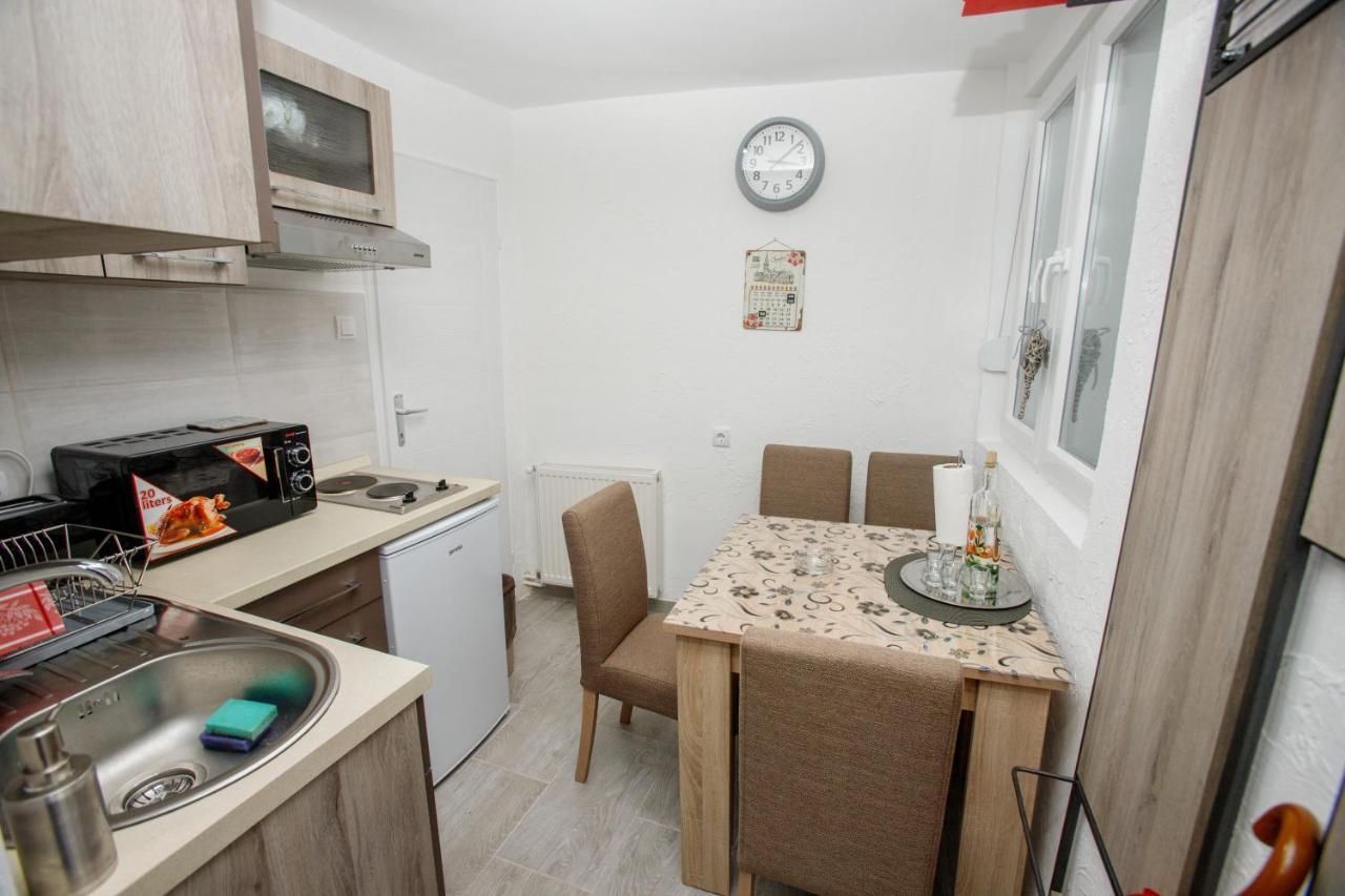 7 Days Premium Apartment Subotica Exterior photo
